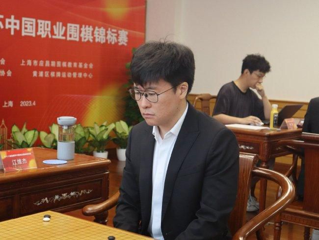 娇喘哀求挣扎的岳