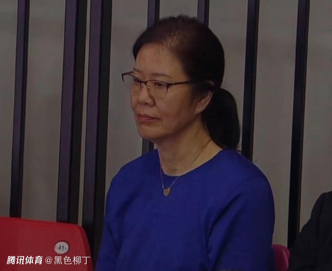 女人出水视频