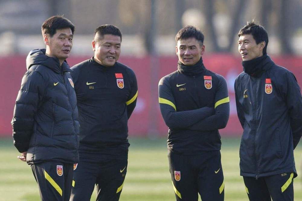 艾娃亚当斯